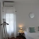 Pensión Casa Amarela Belém 2*