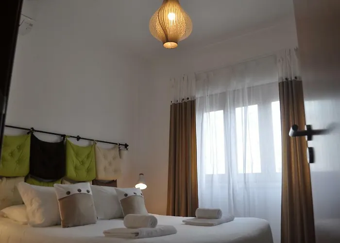 Pensión Casa Amarela Belém 2*