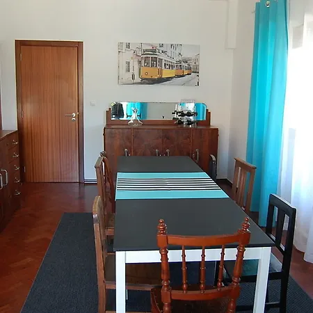 Casa Amarela Belem Lisboa