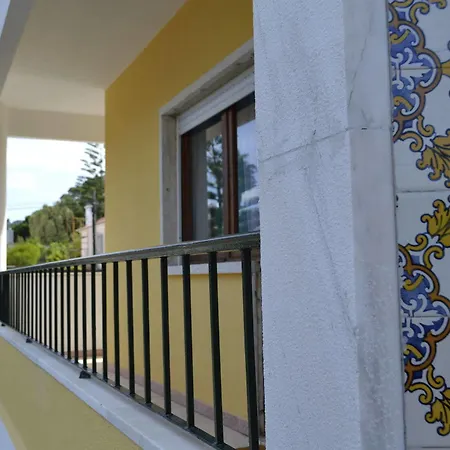 Casa Amarela Belem Lisboa
