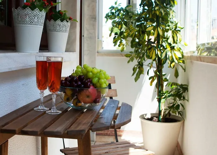 Casa Amarela Belém 2*